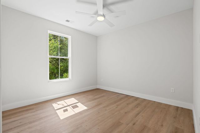 3821 Myrtle Dr., Murrells Inlet, SC 29576