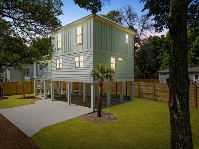 3821 Myrtle Dr., Murrells Inlet, SC 29576