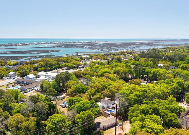 3821 Myrtle Dr., Murrells Inlet, SC 29576