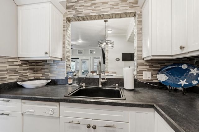 435 Ocean Creek Dr Apt 2730, Myrtle Beach, SC 29572