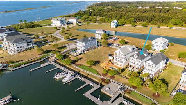 458 Kensington Place, Newport, NC 28570