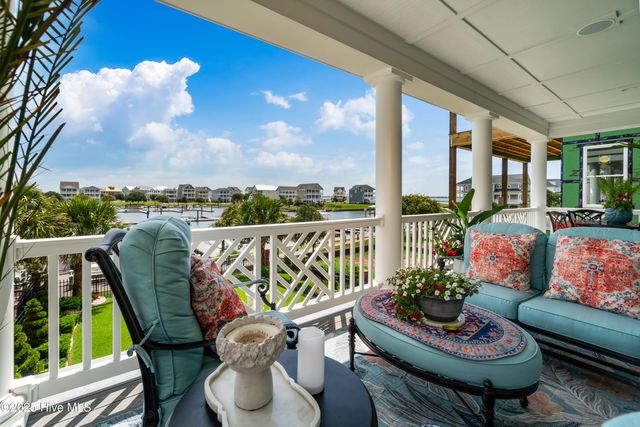 458 Kensington Place, Newport, NC 28570