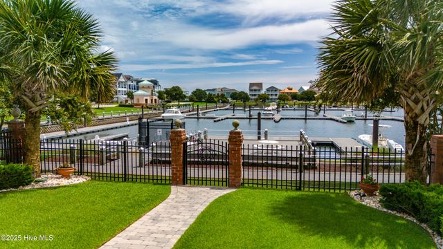 458 Kensington Place, Newport, NC 28570