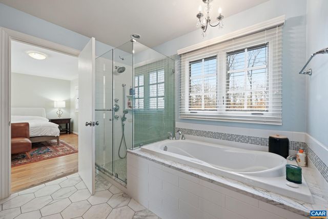 829 FLORDON DR, Charlottesville, VA 22901