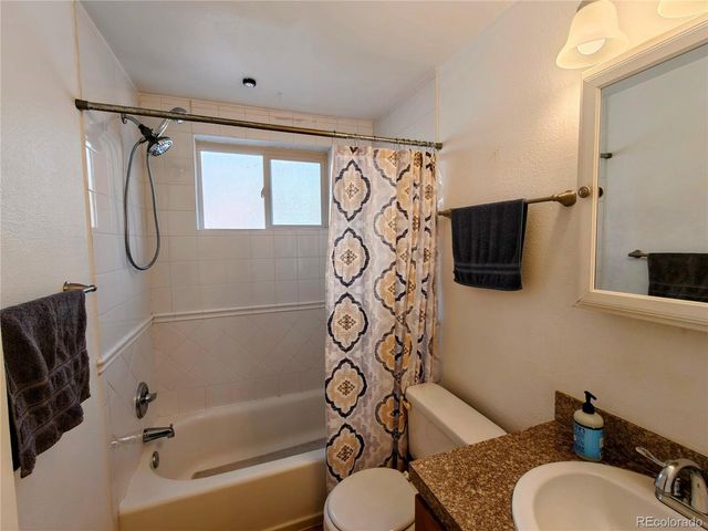 1135 N Elizabeth St 102, Denver, CO 80206