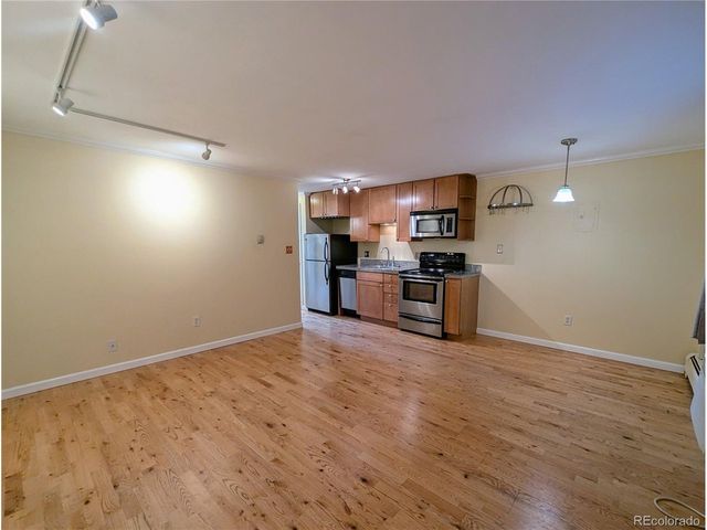 1135 N Elizabeth St 102, Denver, CO 80206
