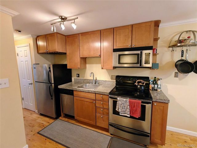 1135 N Elizabeth St 102, Denver, CO 80206