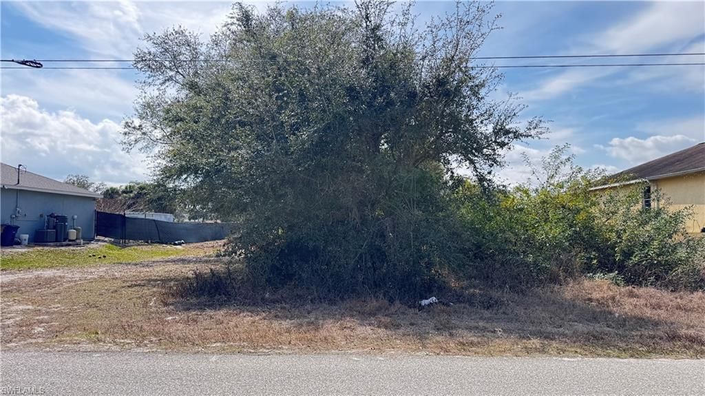480 Redwing ST, LEHIGH ACRES, FL 33974 — photo 3