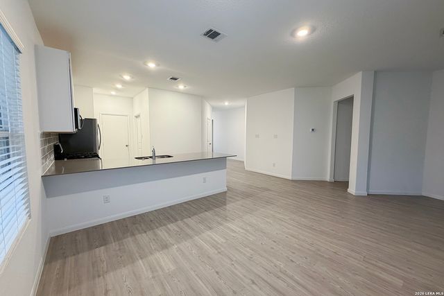 31927 NATIVE SUN RD, Bulverde, TX 78163