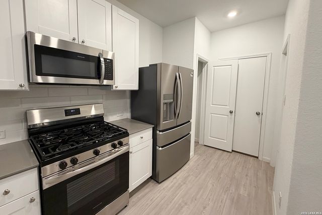 31927 NATIVE SUN RD, Bulverde, TX 78163