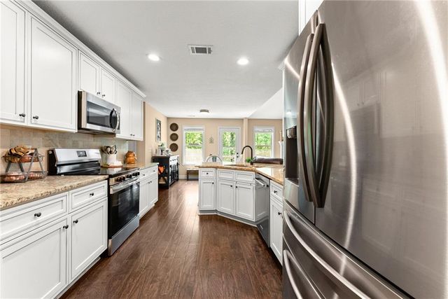 675 Oconee Lane, Commerce, GA 30529