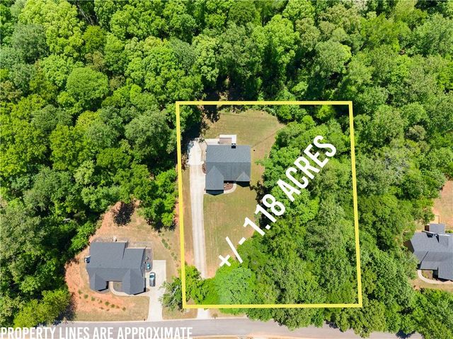 675 Oconee Lane, Commerce, GA 30529