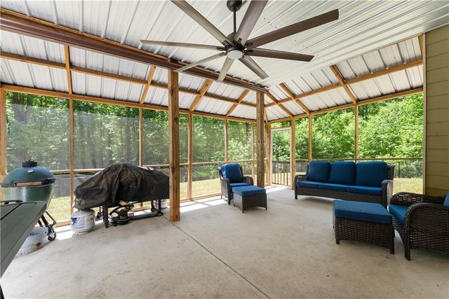 675 Oconee Lane, Commerce, GA 30529