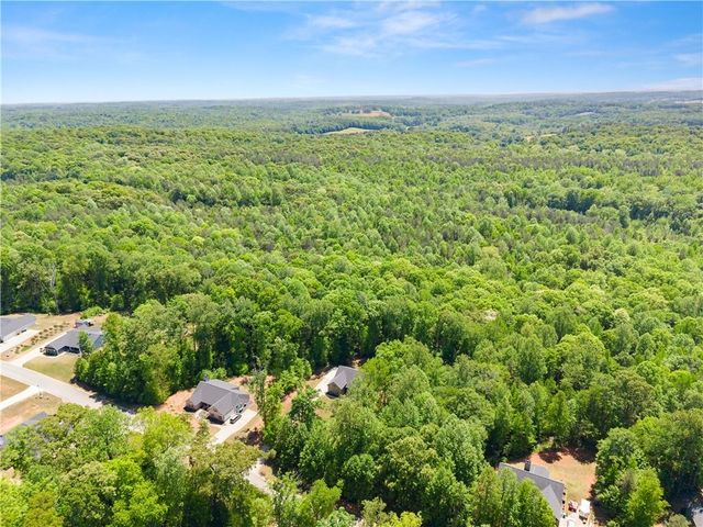 675 Oconee Lane, Commerce, GA 30529