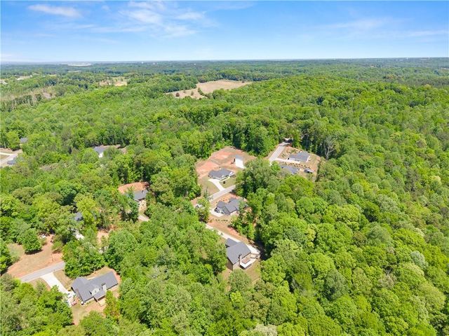 675 Oconee Lane, Commerce, GA 30529