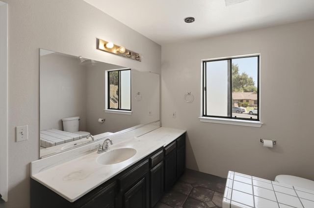 1335 Ramona Avenue, Clovis, CA 93612