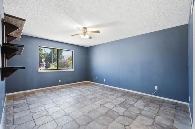1335 Ramona Avenue, Clovis, CA 93612