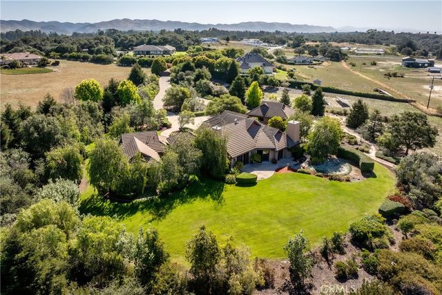 2075 Sea Oak Lane, Arroyo Grande, CA 93420