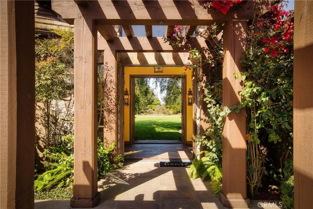 2075 Sea Oak Lane, Arroyo Grande, CA 93420