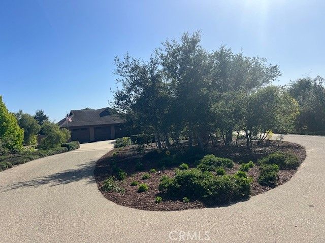 2075 Sea Oak Lane, Arroyo Grande, CA 93420