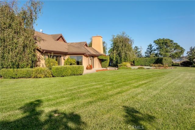 2075 Sea Oak Lane, Arroyo Grande, CA 93420