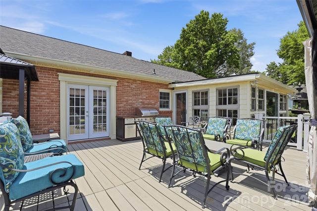 4 Fox Ridge Drive, Granite Falls, NC 28630