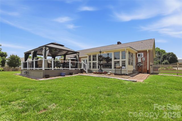 4 Fox Ridge Drive, Granite Falls, NC 28630