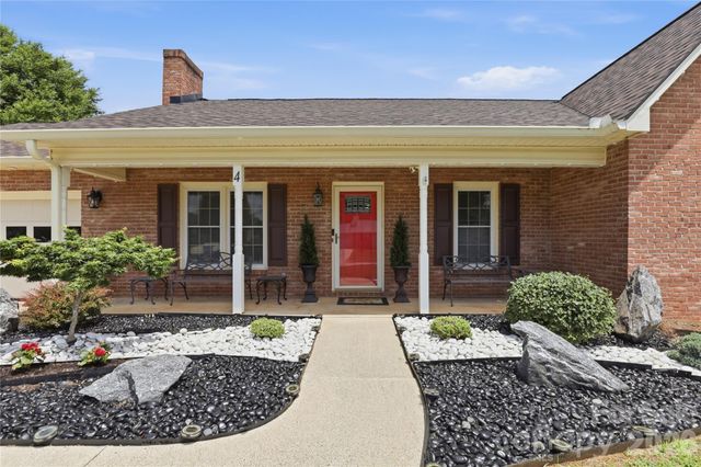 4 Fox Ridge Drive, Granite Falls, NC 28630
