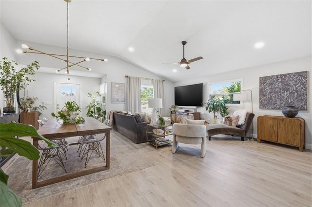 2739 16TH AVENUE N, St Petersburg, FL 33713