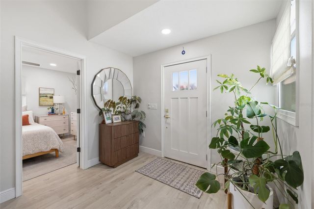 2739 16TH AVENUE N, St Petersburg, FL 33713