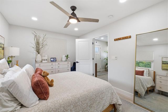 2739 16TH AVENUE N, St Petersburg, FL 33713