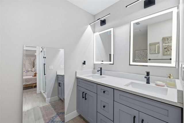 2739 16TH AVENUE N, St Petersburg, FL 33713