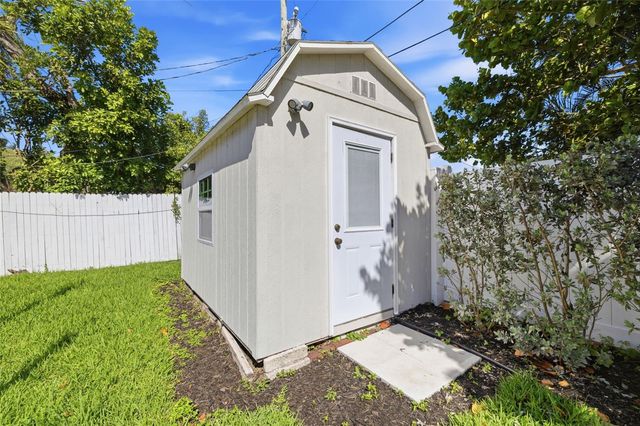 2739 16TH AVENUE N, St Petersburg, FL 33713