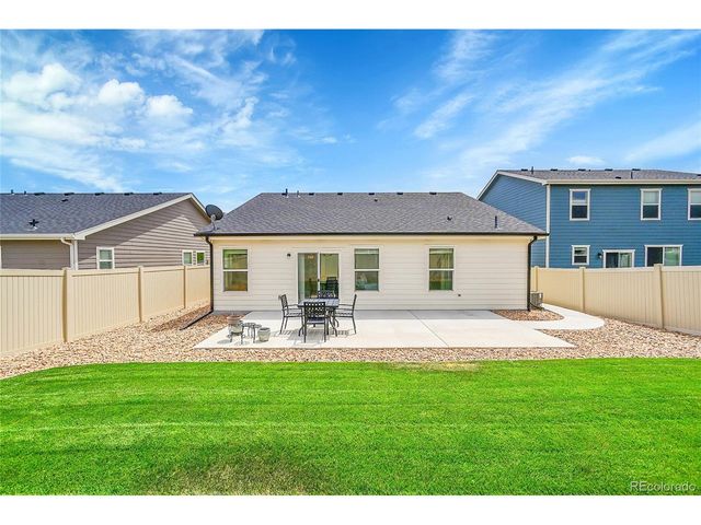 607 Apex Trl, Ault, CO 80610