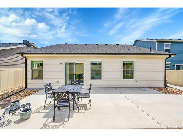 607 Apex Trl, Ault, CO 80610