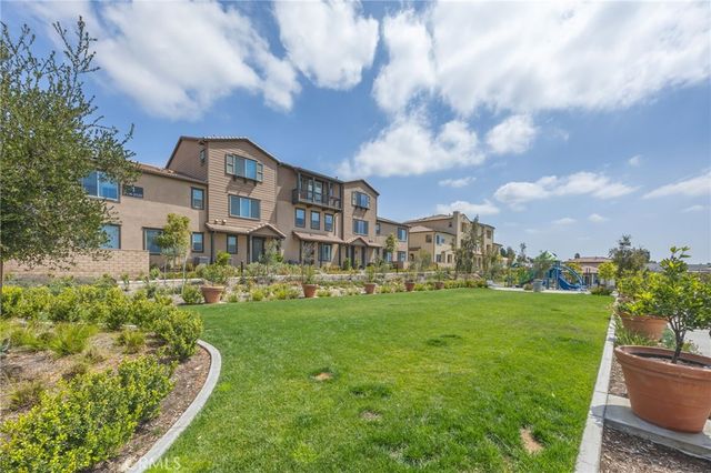 2109 Crescent Moon, Upland, CA 91786