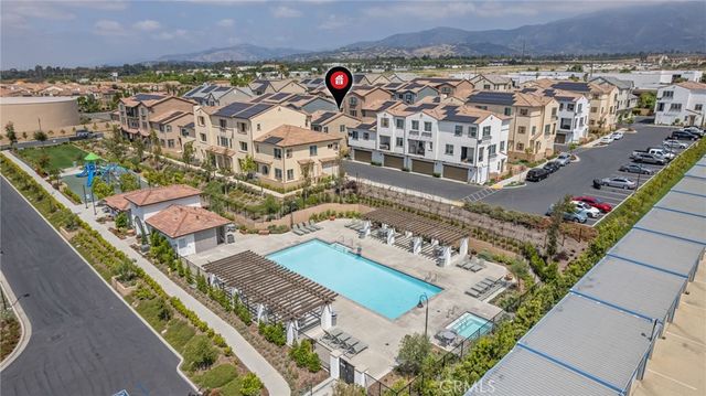 2109 Crescent Moon, Upland, CA 91786
