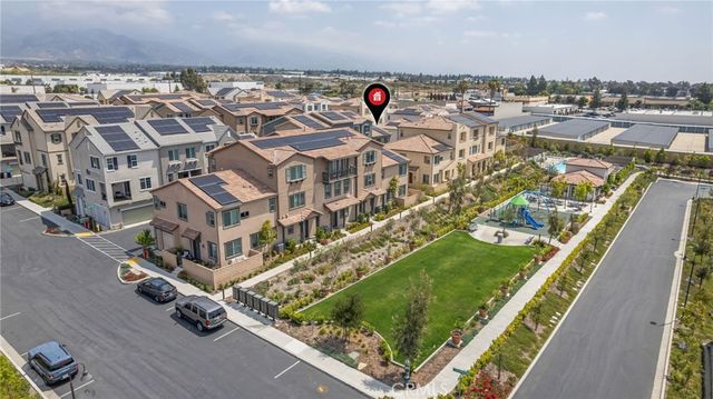 2109 Crescent Moon, Upland, CA 91786
