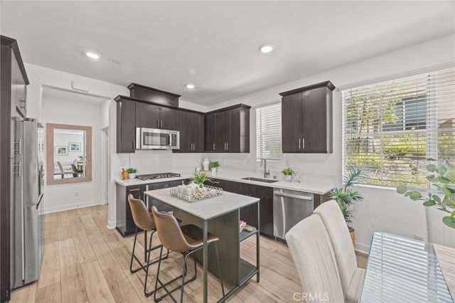 2109 Crescent Moon, Upland, CA 91786