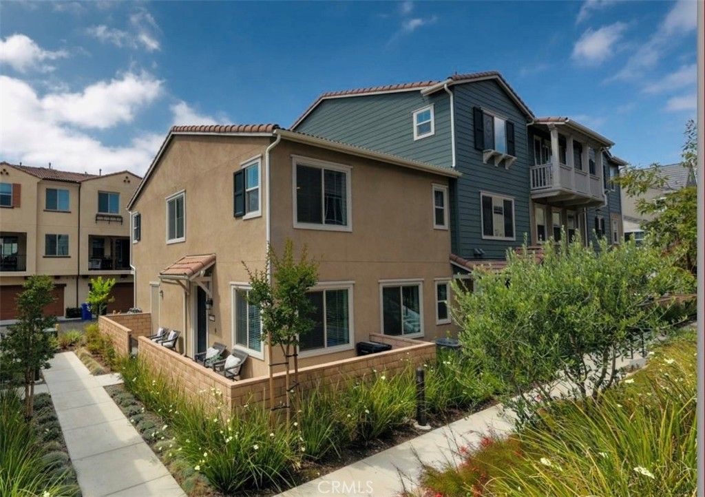 2109 Crescent Moon, Upland, CA 91786
