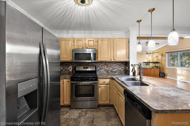 18312 Greenmeadow Drive, Clinton Charter Township, MI 48038