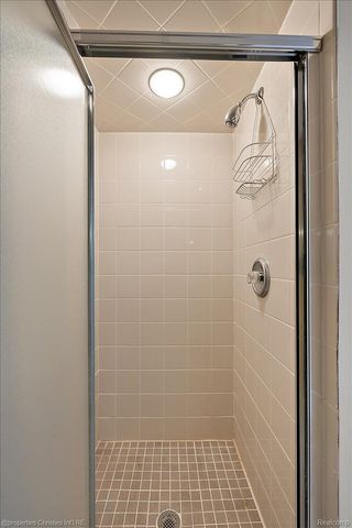 18312 Greenmeadow Drive, Clinton Charter Township, MI 48038