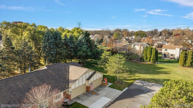 18312 Greenmeadow Drive, Clinton Charter Township, MI 48038