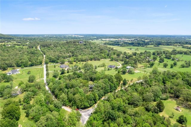 19284 Neills Bluff Road, Springdale, AR 72764