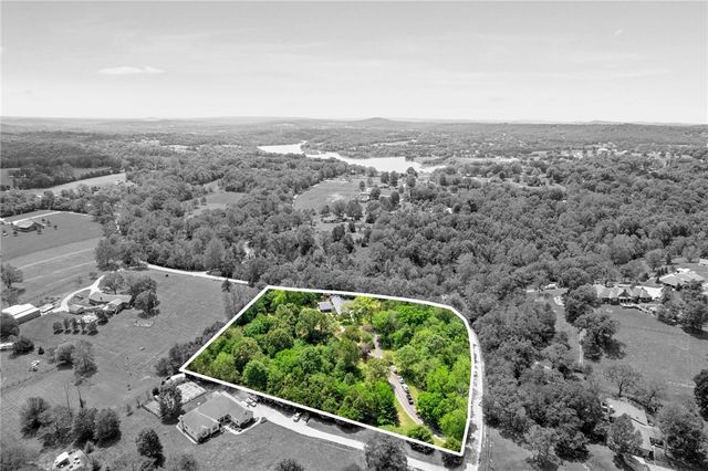 19284 Neills Bluff Road, Springdale, AR 72764
