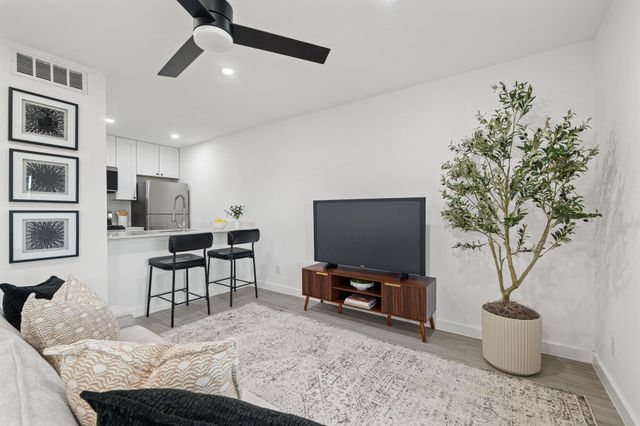 5911 Sheridan Ave Ln B107, Austin, TX 78723