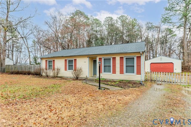 5724 Linda Rd, Sandston, VA 23150