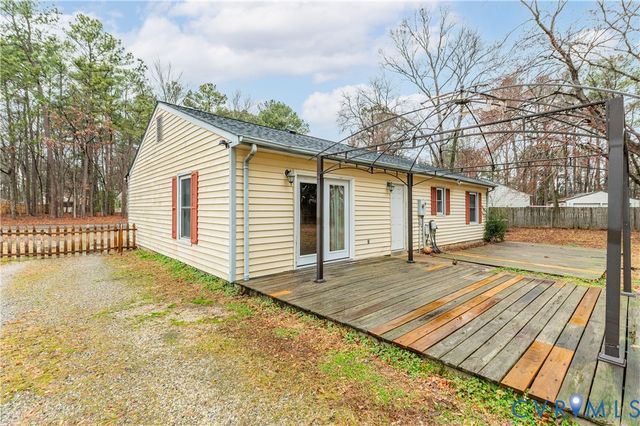 5724 Linda Rd, Sandston, VA 23150