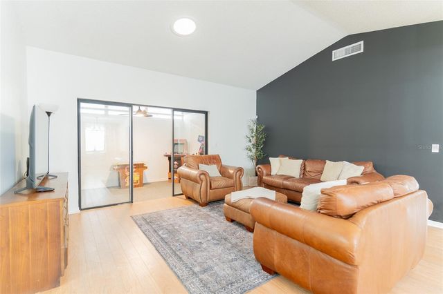 302 LA SERENA, Winter Haven, FL 33884