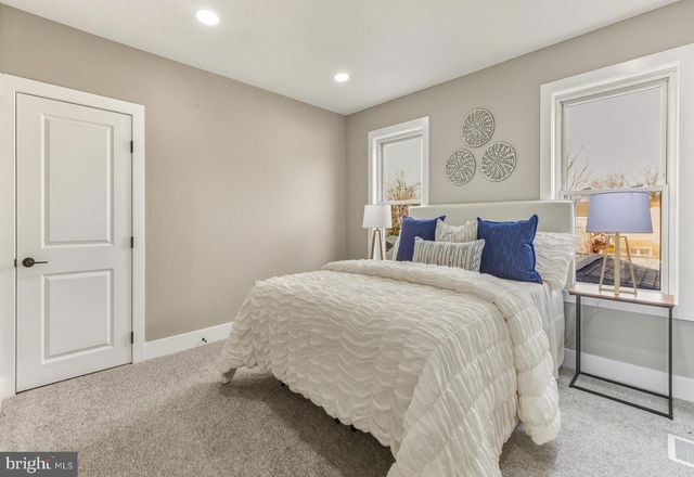 109 FRAZER AVE, Collingswood, NJ 08108